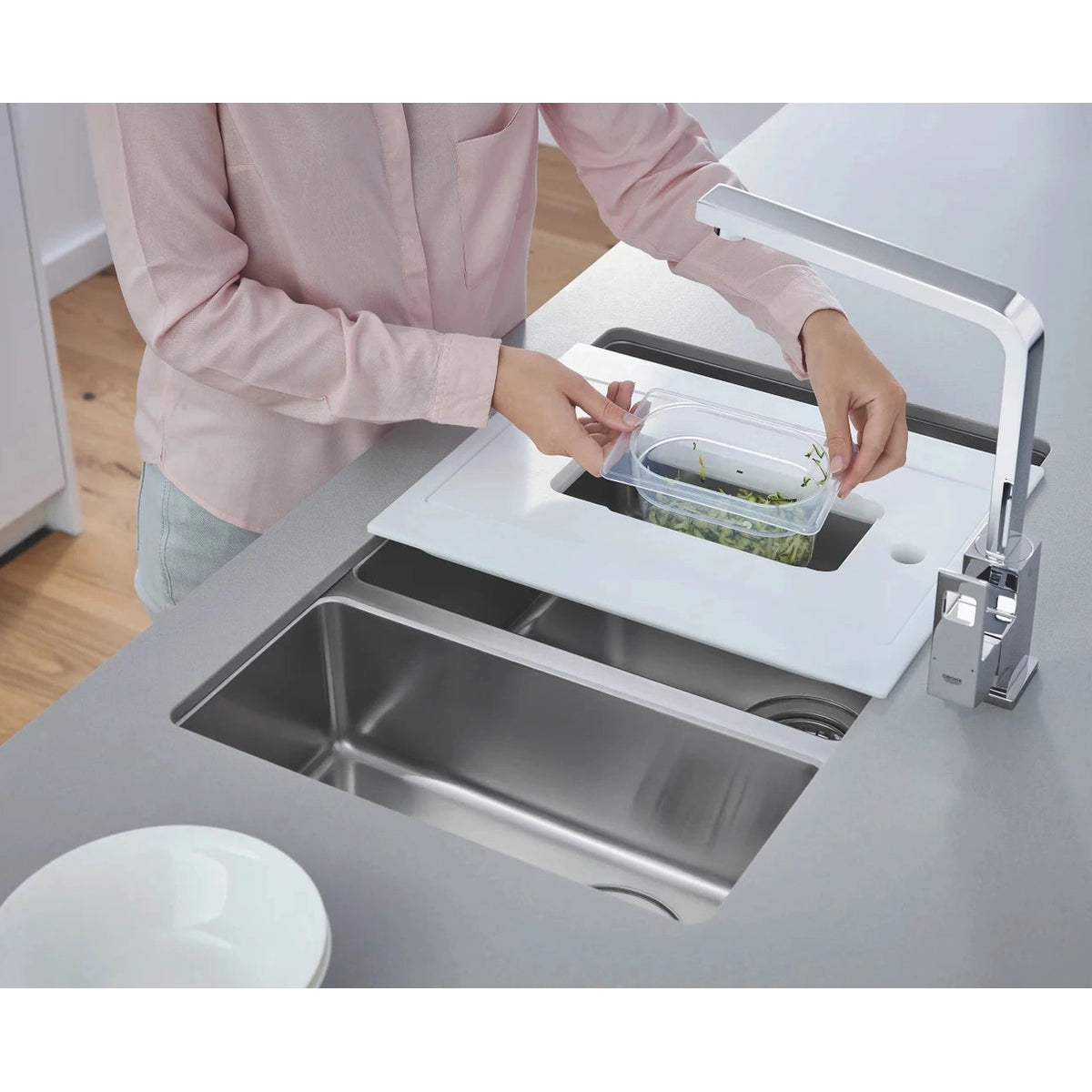 Grifo de cocina Grohe Eurocube extra alta