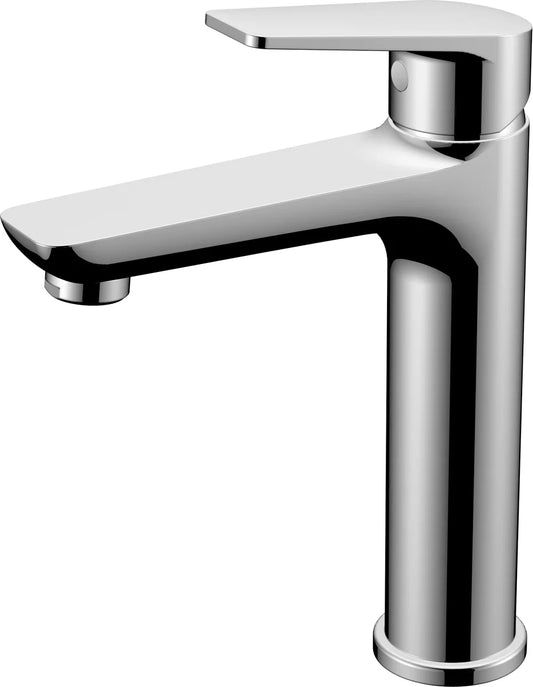 Grifería de lavabo alta Stillo Hera en acabado cromo visto de frente sobre encimera.